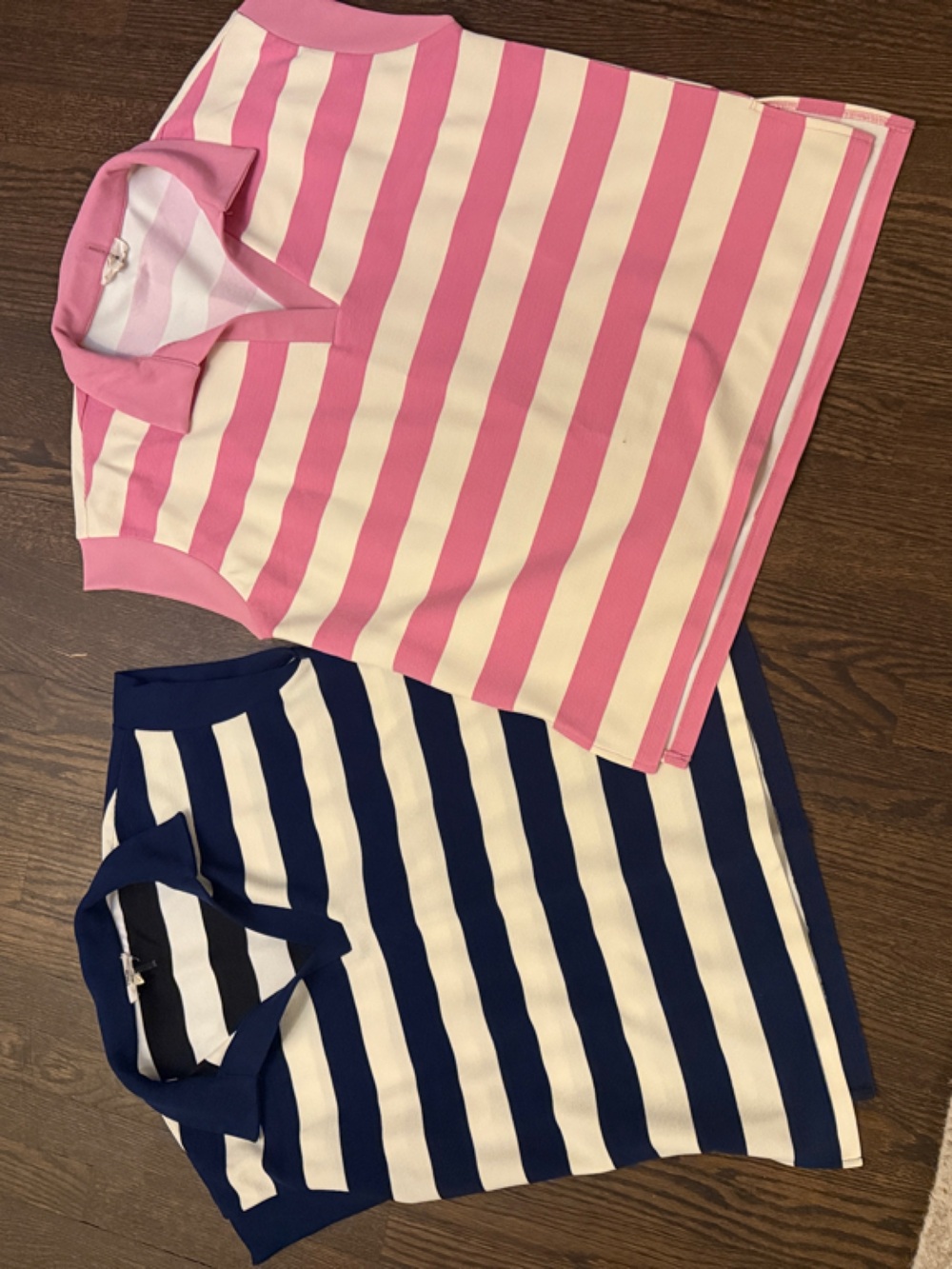 2 entro Striped Sleeveless Polo Tops in Pink & Navy